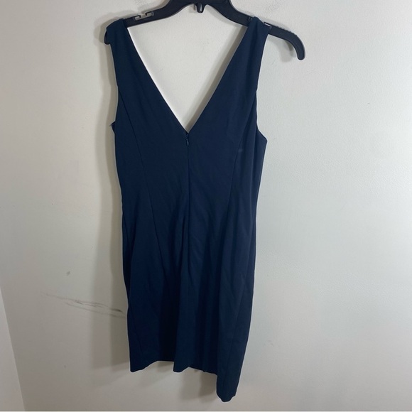 Eliza J Embroidered Sheath Dress Sz 6 Navy Blue White Sleeveless V-neck V-back - Picture 5 of 6